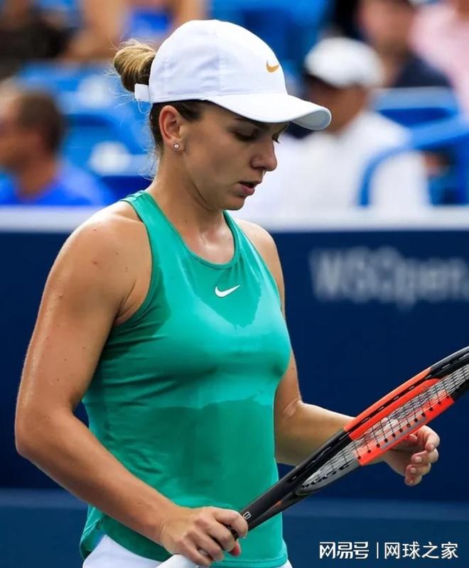 员凭借其出 员凭借其出