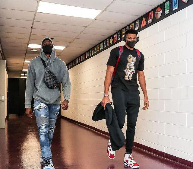 詹姆斯第一 詹姆斯第一