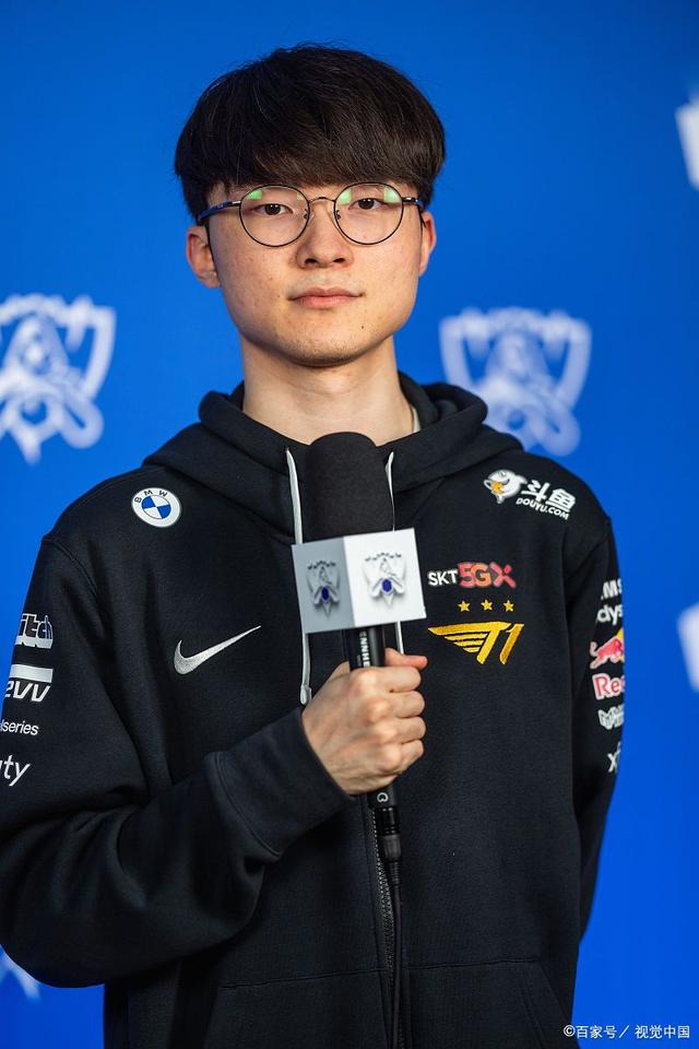 依赖
